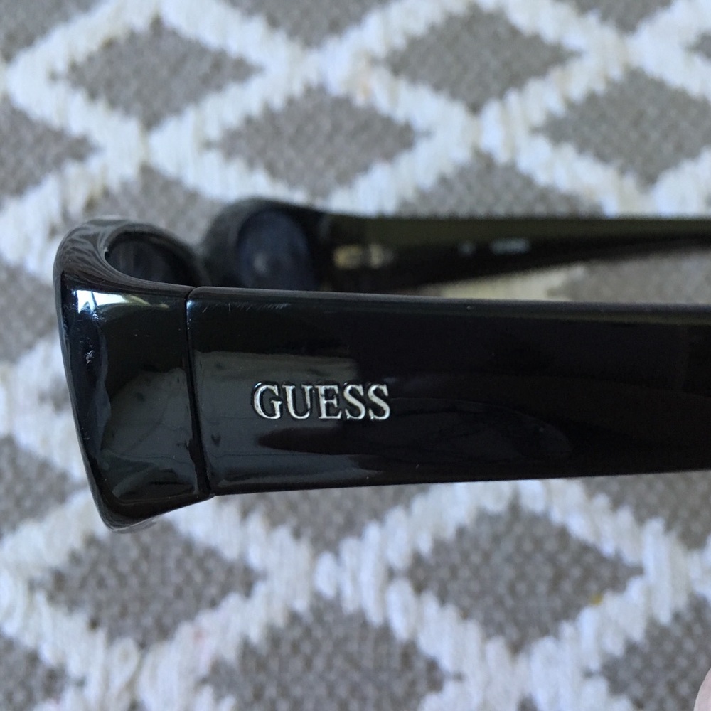 Guess Black Sunglasses